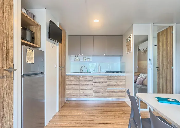 Total Escape Mobile Mocca Camp Porton Biondi Ρόβινι